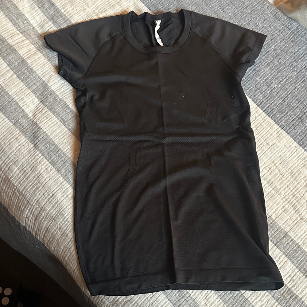 lululemon swiftly tech hip length Tee